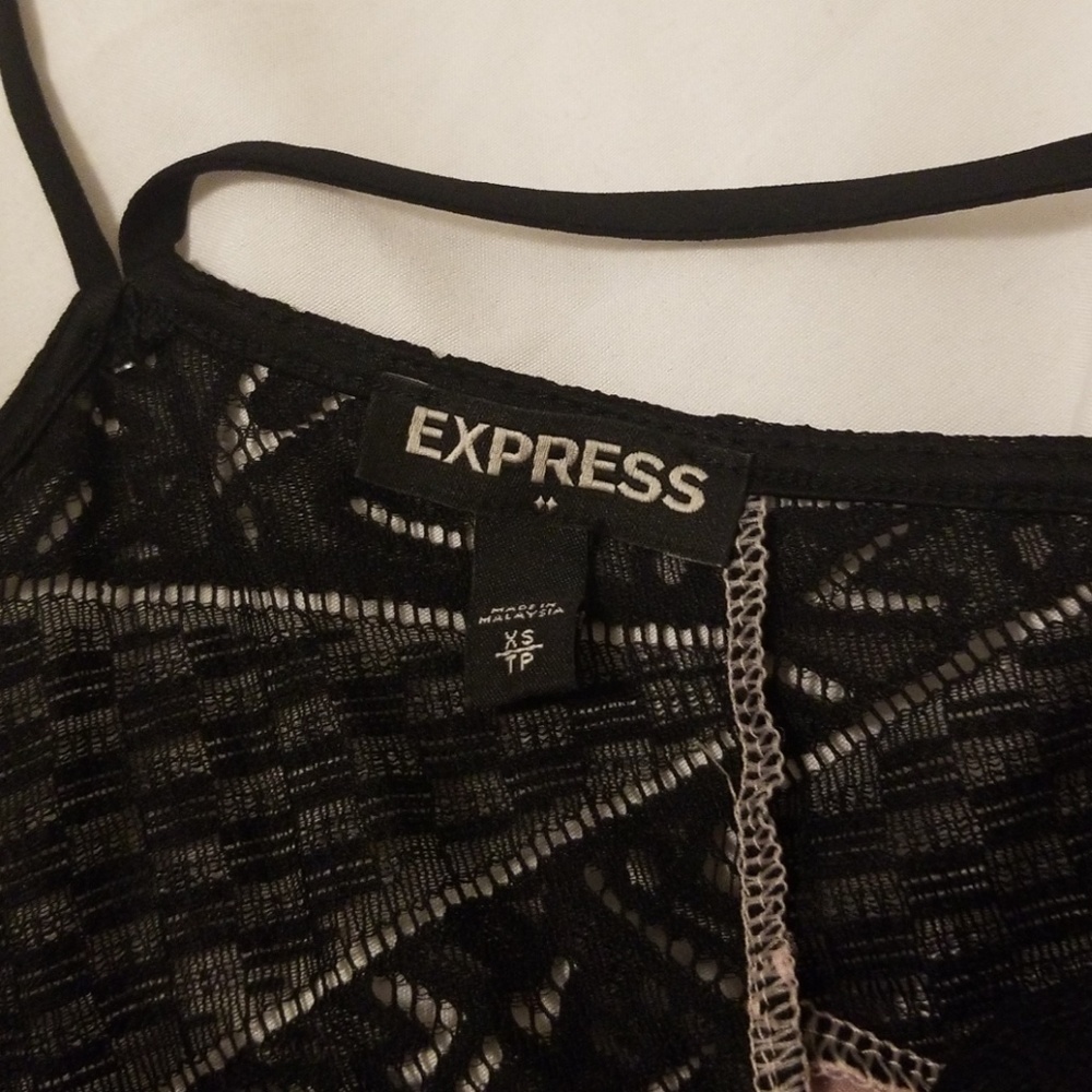Express Top  - Picture 3 of 4